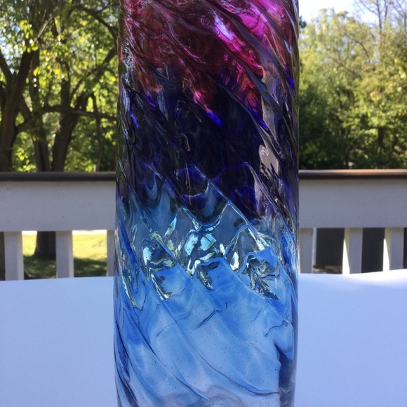 Signed Art Glass Vase - Picture 4 of 10